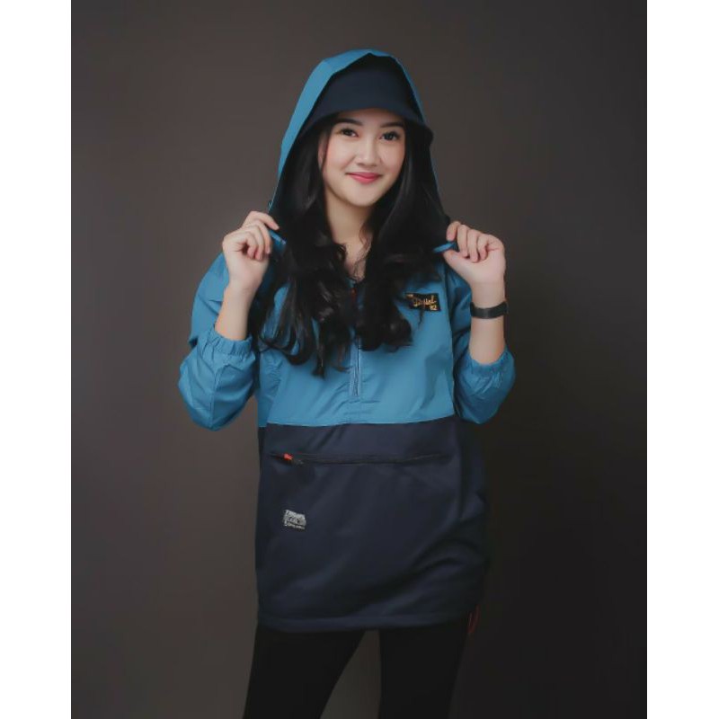 PARKA WANITA OUTDOOR TASLAN/PARKA GUNUNG/PARKA TASLAN/PARKA ANTI AIR/PARKA KASUAL