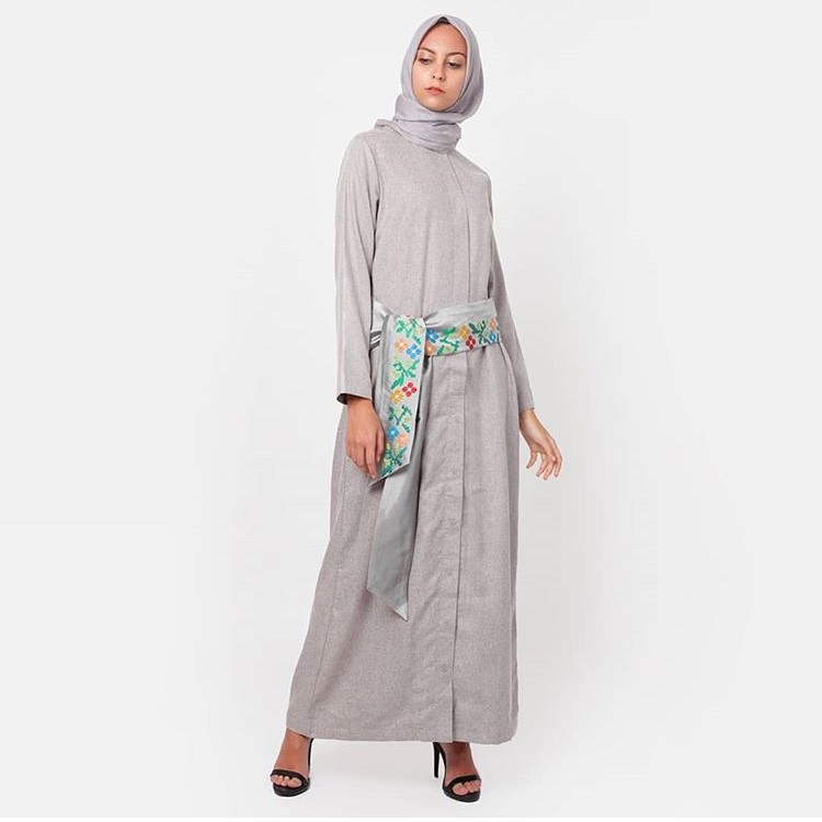 SANA LONG DRESS GREY - VIENNA MUTIA X RUMAH AYU