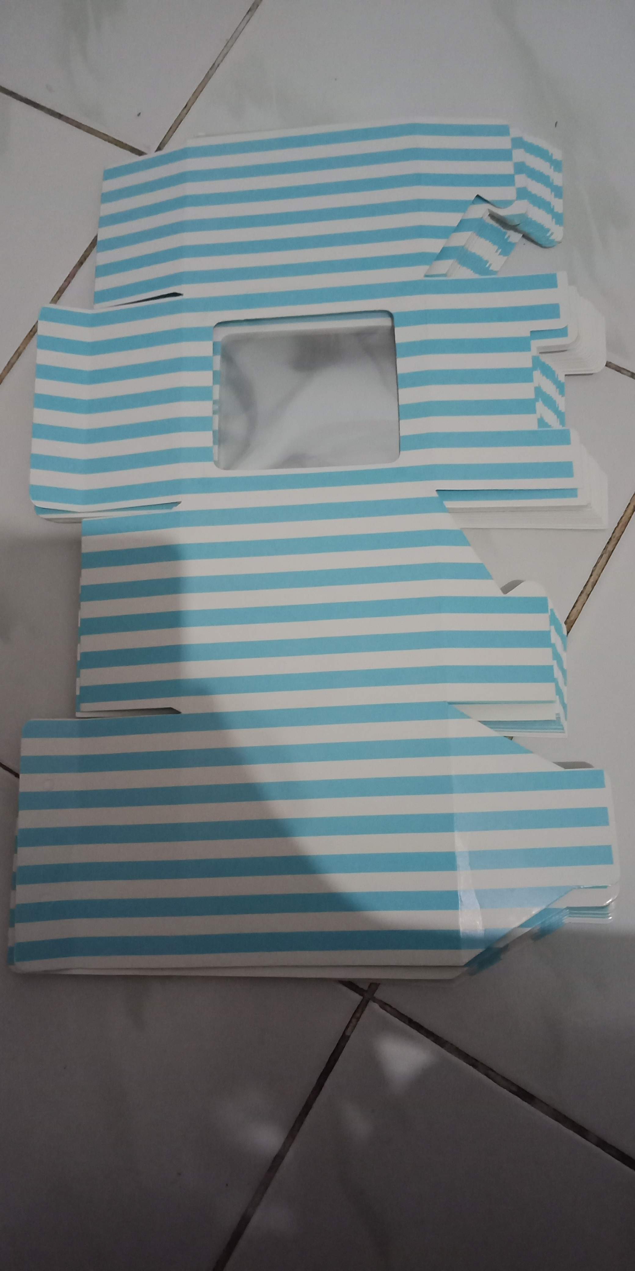 Box Mug Garis 11x10x12/milky Mug/box Handuk/box Serbaguna