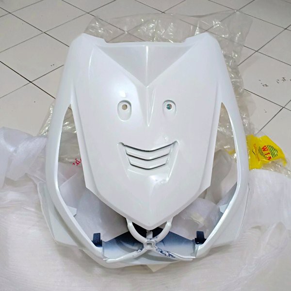 sparepart cover front panel tameng kap depan beat karbu KVY putih non original bagus