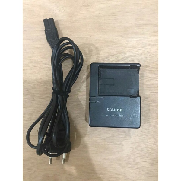 CHARGER CANON LC-E8 LC-E8E LC-E8C 550D 600D 650D 700D ORIGINAL BAWAAN KAMERA