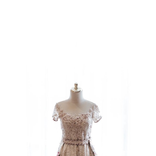 Dress Pesta Gold Preloved