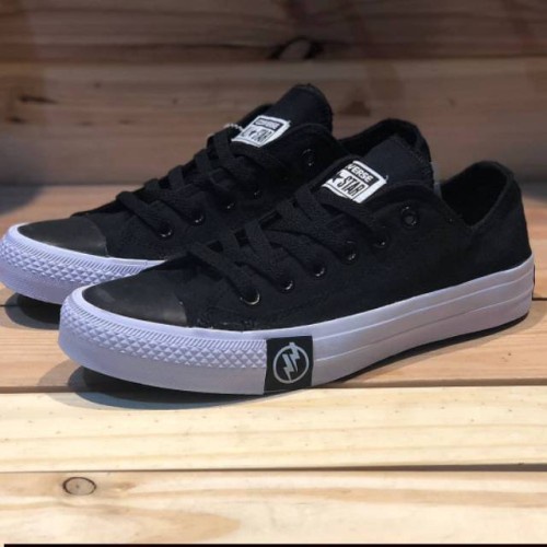 (BISA COD) Sepatu Converse87 Chuck Taylor Flash Undefeated sepatu (HITAM PETIR)