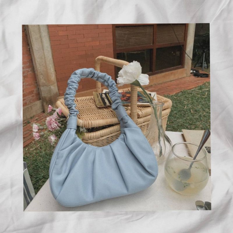 Ruffle bag 03