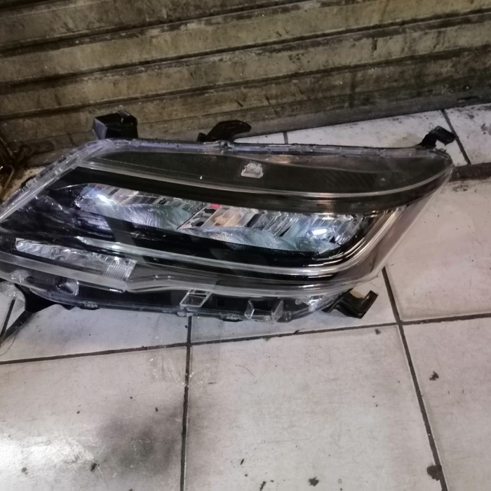 Bekas} head lamp headlamp lampu depan rush 2018 Diskon