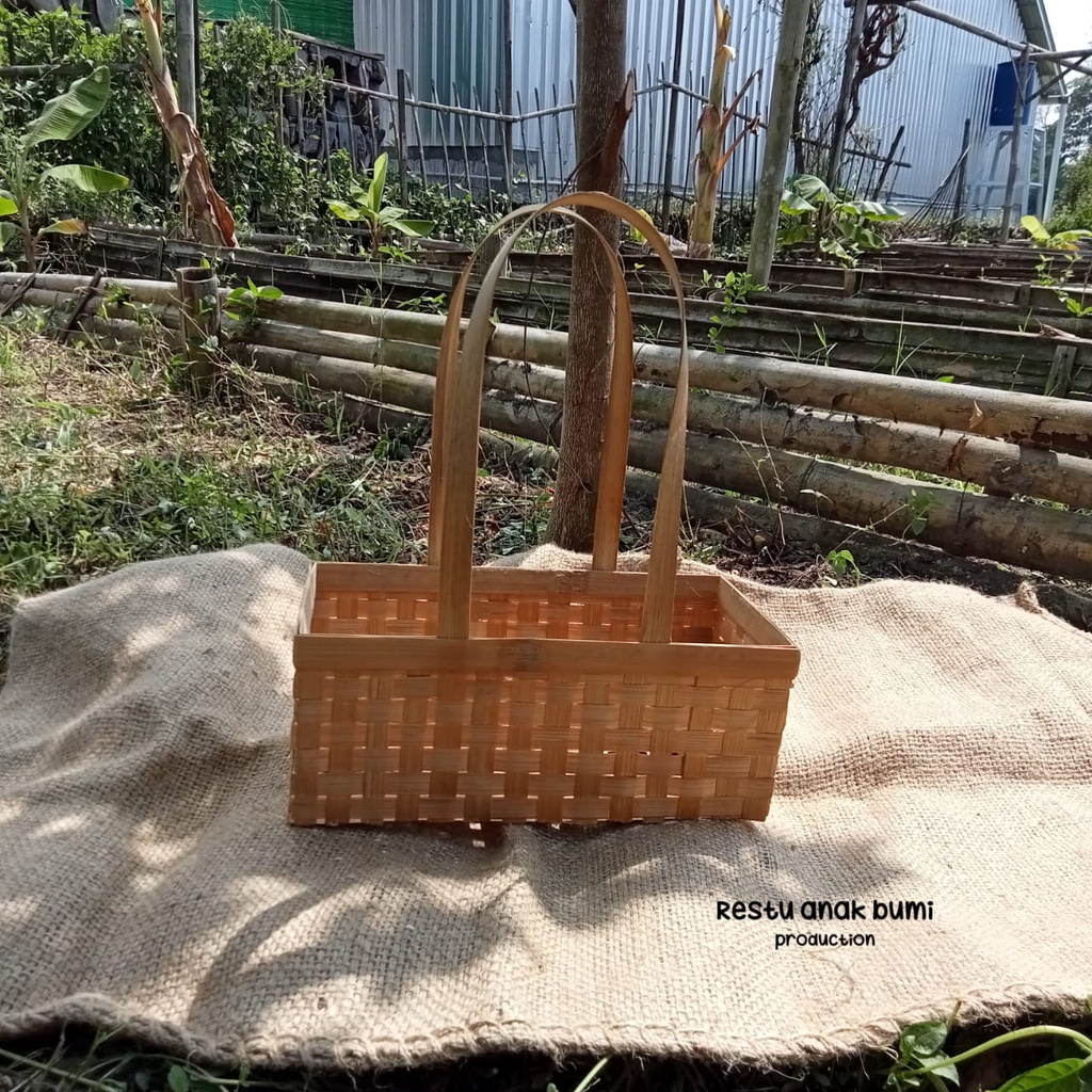 

Promo wadah serbaguna 30x15/parcel/bingkisan/tas/imlek/natal/keranjang/murah/sembako/properti/hadiah/pesta/kado/makanan/besek/bingkisan
