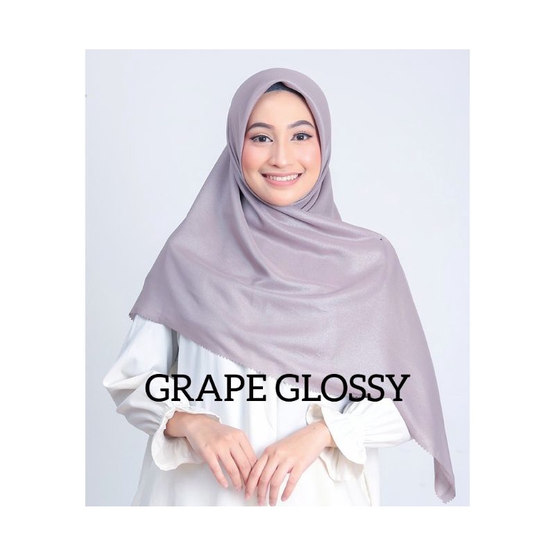 LUXURY PLAIN LC BY UAMAMA SCARF TEPI LACER CUT HIJAB/KERUDUNG GLOWING PESTA MEWAH SEGI EMPATi-GRAPE GLOSSY