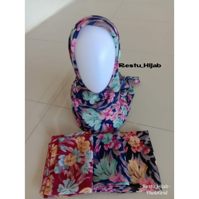 segi empat motif bunga besar | bella square | HIJAB TERBARU