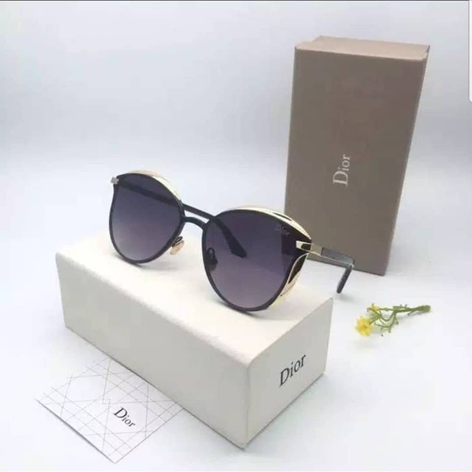 Sunglass Kacamata Wanita  Dr P8A + Box Resleting &amp; Cairan Pembersih + Quality Premium