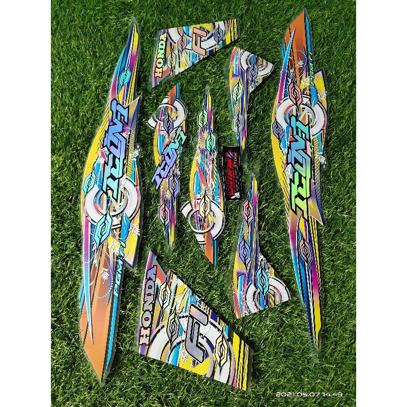 STRIPING TRANSPARAN BEAT FI 2013/2015 HOLOGRAM