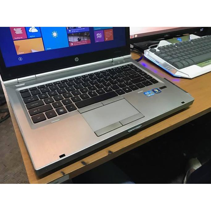 hp elitebook 8460p core i5 2540M|ddr3 4gb|ssd 160gb|14inc.cuci gudang