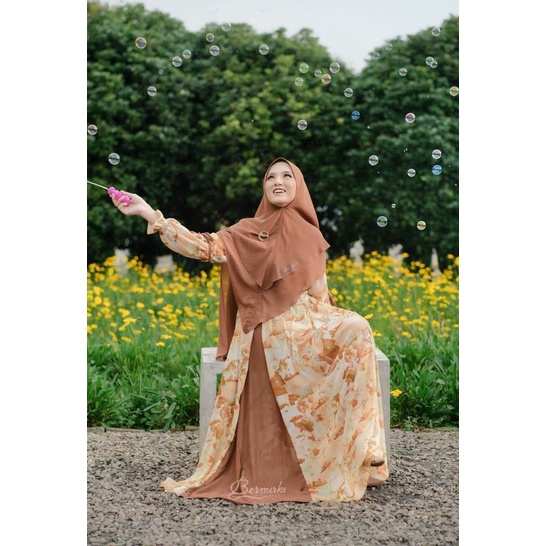 BERMERKS SYAR'I MODEL ALANA SILVIA ADEM DAN NYAMAN