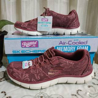 skechers empire night bloom relaxed fit