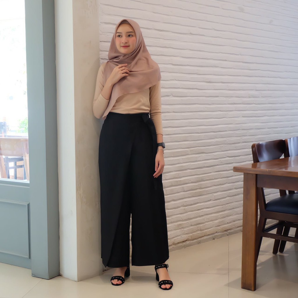 Celana kulot double layer Hitam termurah best seller Celana kulot double layer Hitam termurah best seller