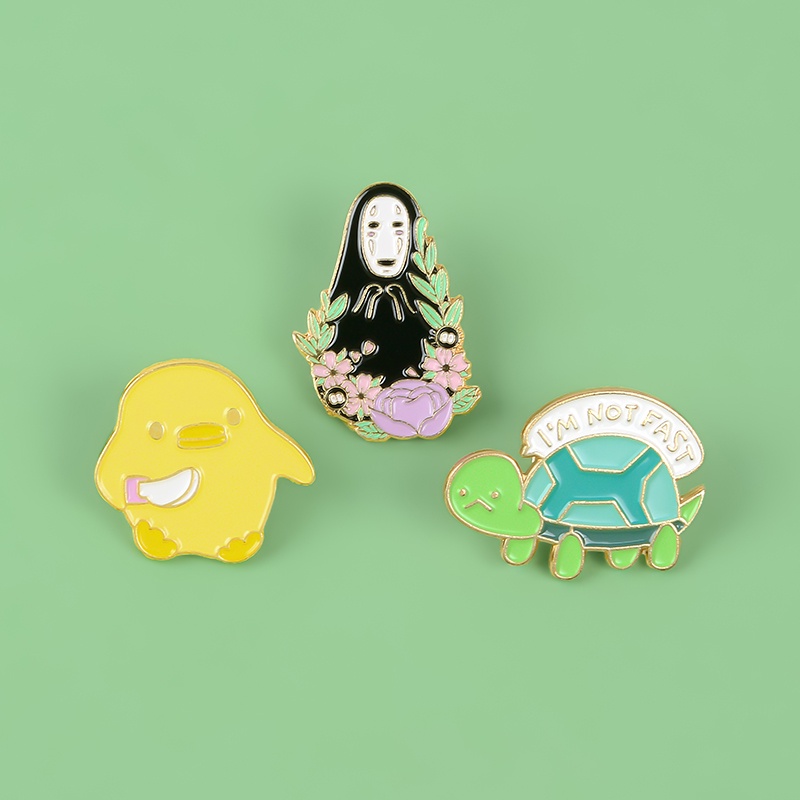 Bros Pin Enamel Bentuk Kartun Hewan Ayam No Face Man Turtle Warna Kuning Bahan Metal Untuk Koleksi