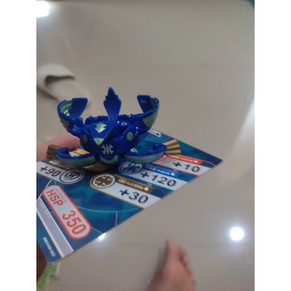 bakugan battle bawlers blue aquos hawklea origional & magnet card normal