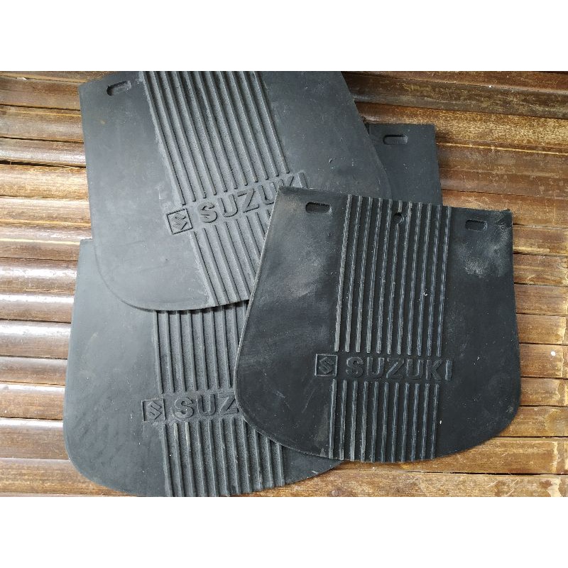 kepet lumpur air slebor depan suzuki