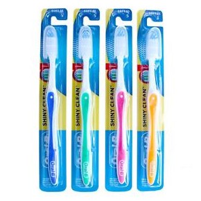 Oral B Shiny Clean Sikat Gigi