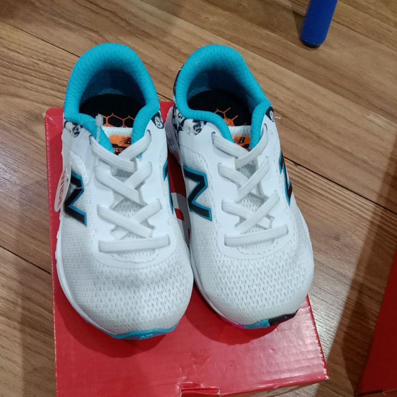 sepatu new balance anak IAARISN2