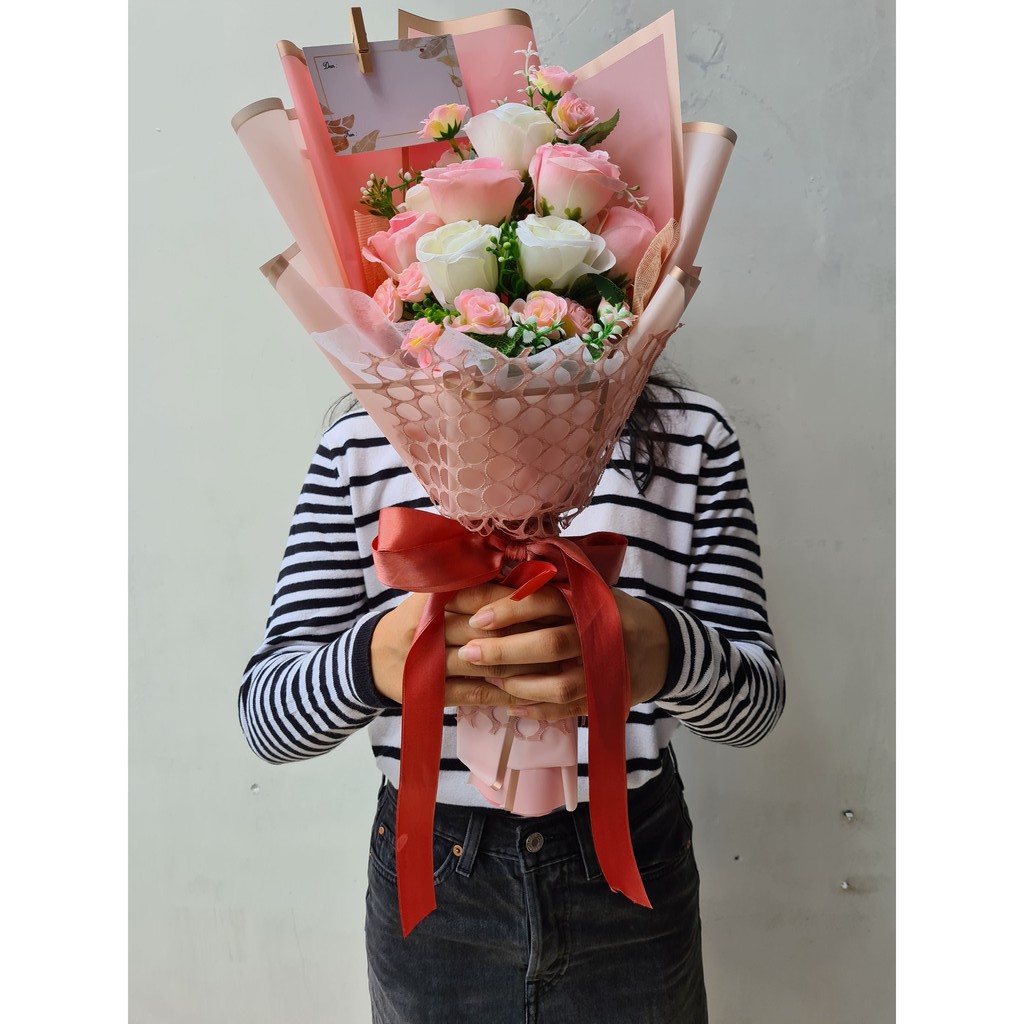 Buket Bunga Wisuda | Buket Bunga Ulang Tahun | Bunga Wisuda | Buket Bunga | Buket Boneka| Bunga Pink | Buket Valentine