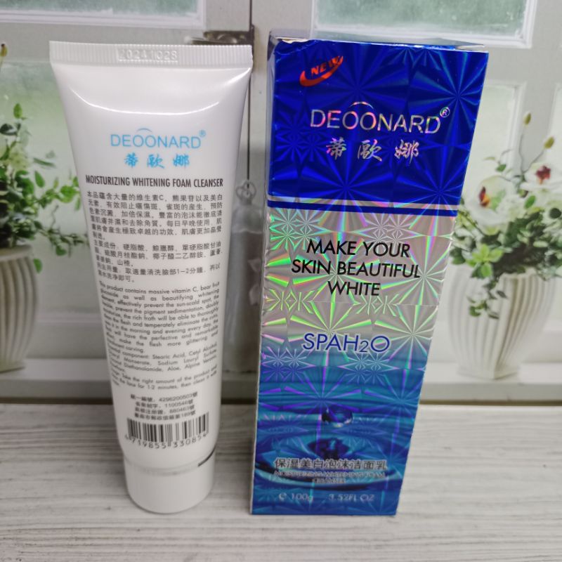 Deoonard Mouisturizing Whitening Foam Cleanser