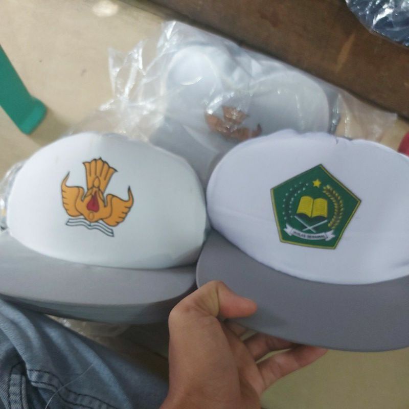 KONVEKSI JHONI TOPI DAN DASI SD SMP SMA [PKU]