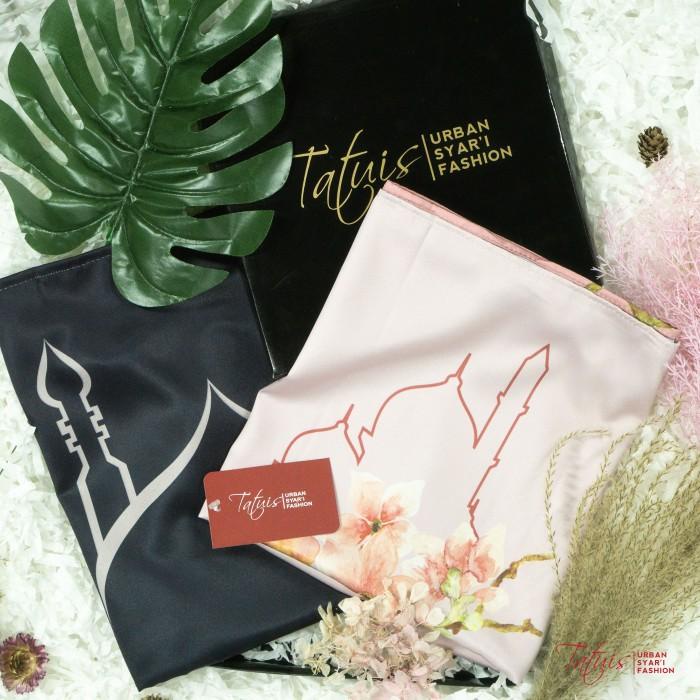 

Hampers | Parsel Ramadan Tatuis Sajadah Dan Dus Hampers Sajadah