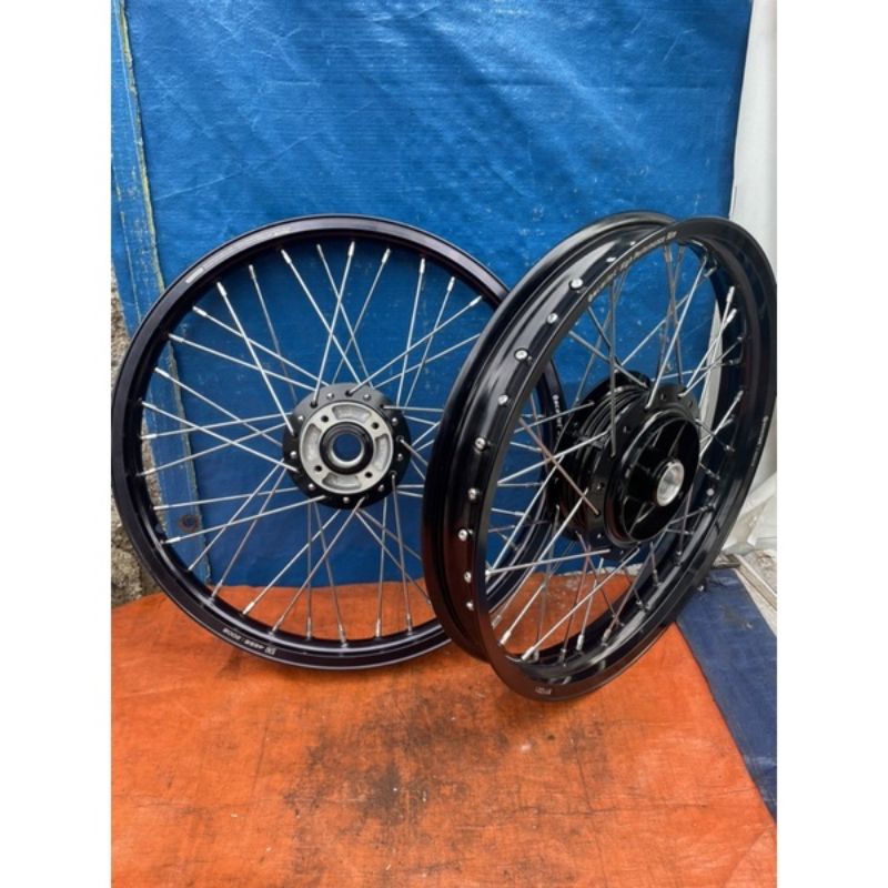Velg Set Rx king  Tromol Original + Jari Jari TDR + velg Scarlet Racing Ring 18 Tromol Depan belakan