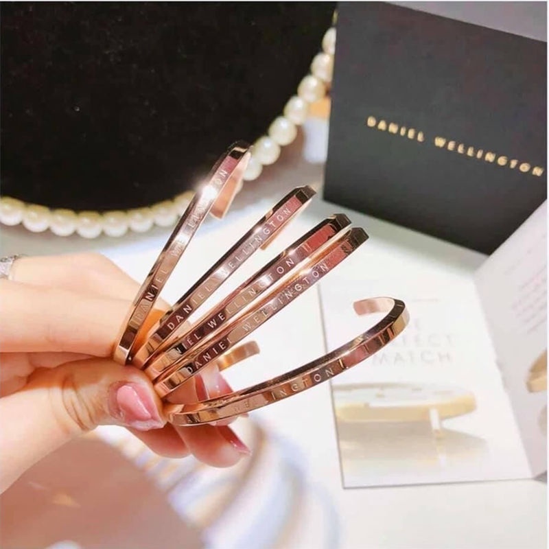 Korea 100% Gelang Titanium Wanita Anti Karat Bangle Tangan Emas-1