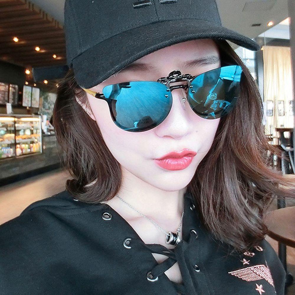 QUINTON Fashion Clip-on Sunglasses Outdoor Eyeglasses Lenses Polarized Eyeglasses Vision Care Travel Accessories UV Protection Night Vision Clipon Vintage Cat Eye Flip Up Eyewear/Multicolor