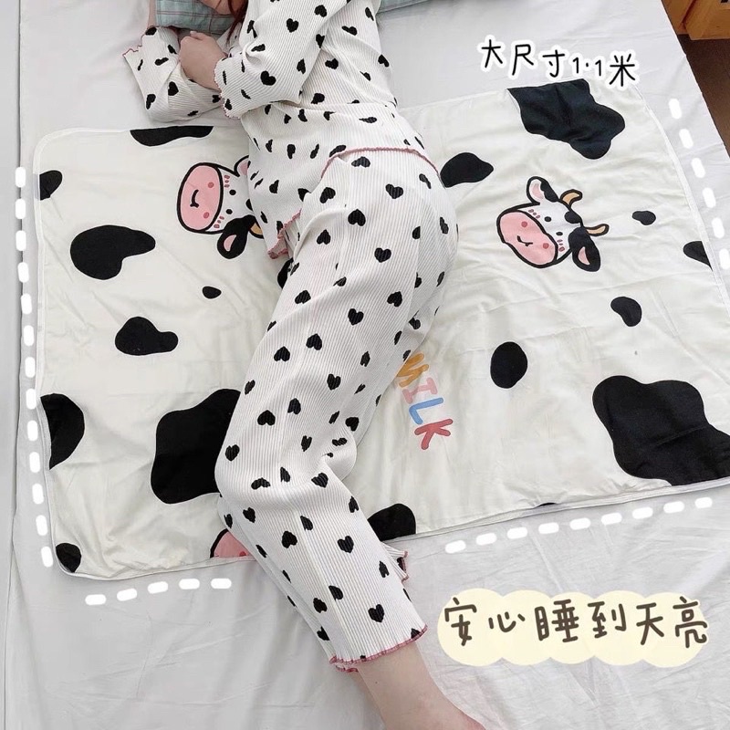 ALAS TIDUR BAYI MOTIF BERUANG LUCU / ALAS TIDUR DEWASA MOTIF ESTETIK / ALAS MENSTRUASI / PERLAK KAIN BAYI DEWASA  / ALAS POPOK BAYI MULTIFUNGSI / OMPOL BALITA / CUTE BEAR MILK WATERPROOF PADS / ALAS SERBAGUNA