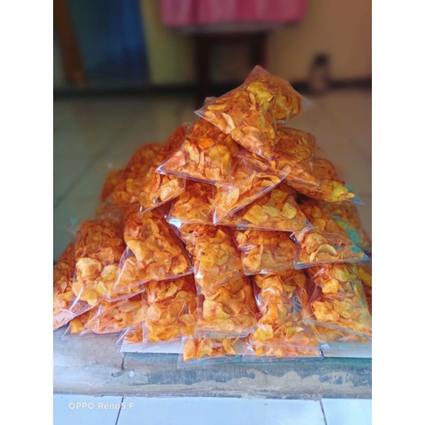 

kripik singkong pedas