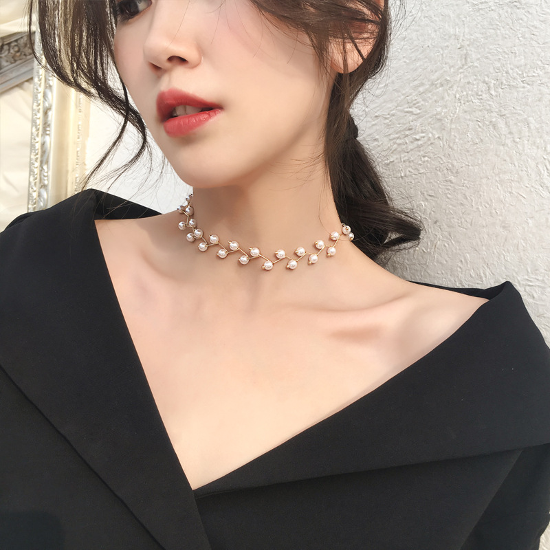 Simulated Pearl Clavicle Chain / Bride Wedding Choker Necklace / Fashion Simple Short Necklace /Elegant Crystal  Clavicle Necklace /Personality Beach Chain Necklace