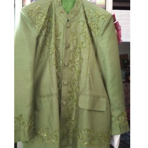 beskap pengantin Sunda Betawi hijau