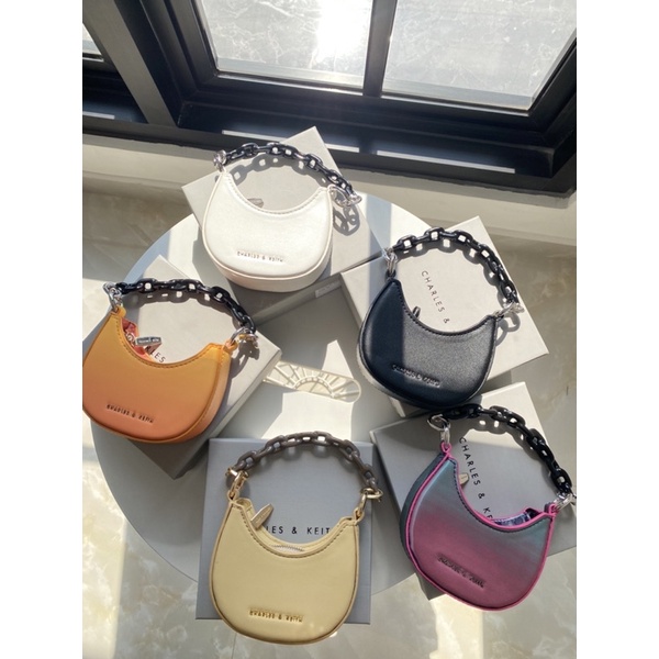 BAGSBUNNY15 • TAS MINI CHARLES CNK D807 koi chain handle mini