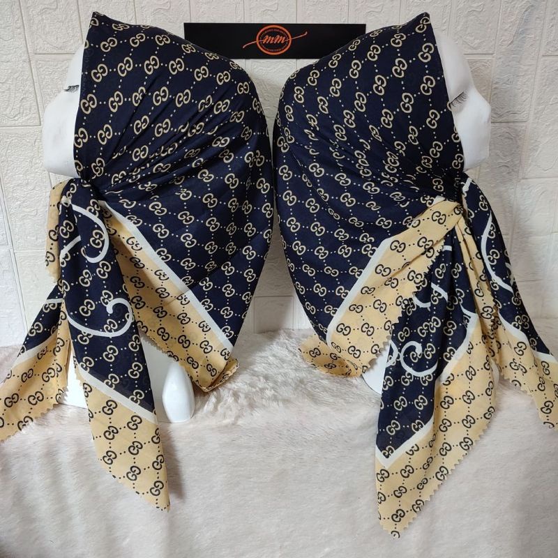 Hijab Segiempat Voal Premium Motif Gucci Navy