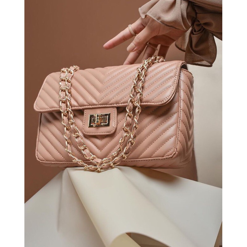 Boston Chevron Caramel Local.id