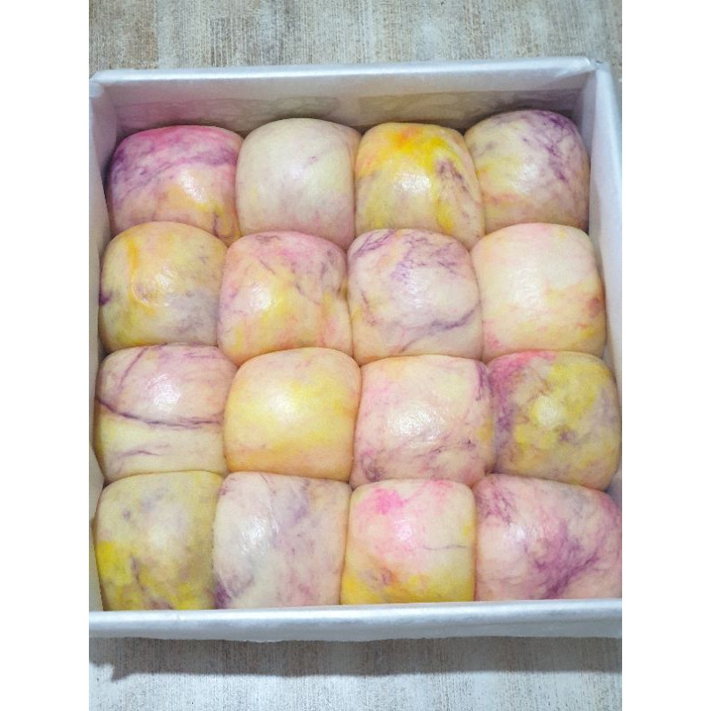 

TieDye Japanese Milk Bun / Bread / Buns / Roti Kasur Pertama Di Jakarta