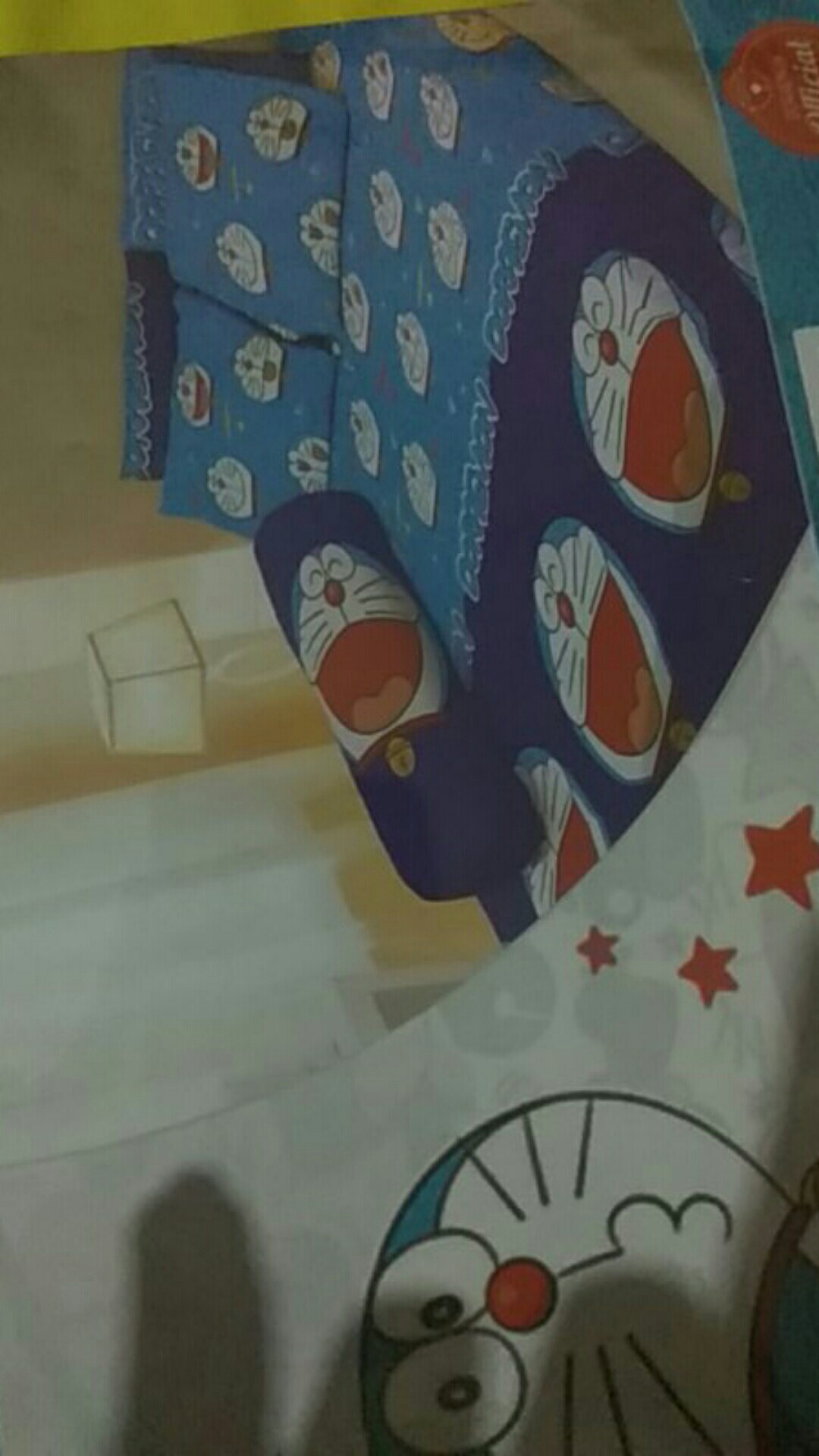 Lady Rose Sprei King (180x200) Dengan 2 Bantal - Doraemon