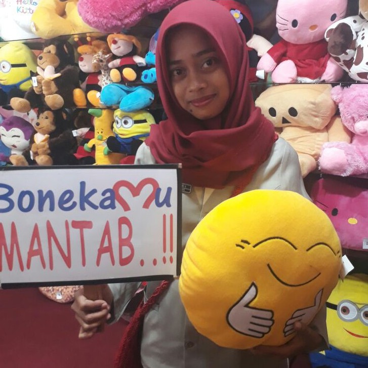 BANTAL BONEKA EMOTICON sempat viral