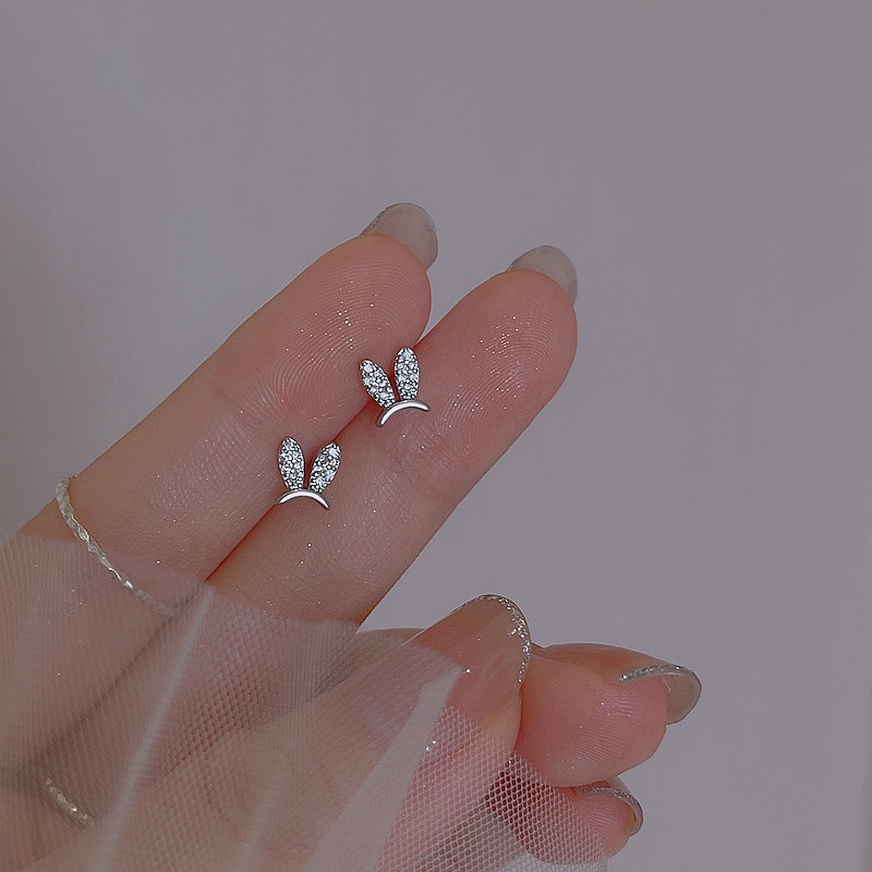 Anting Tusuk Sterling Silver 925 Desain Telinga Kelinci Hias Kristal / Berlian Imitasi Untuk Wanita