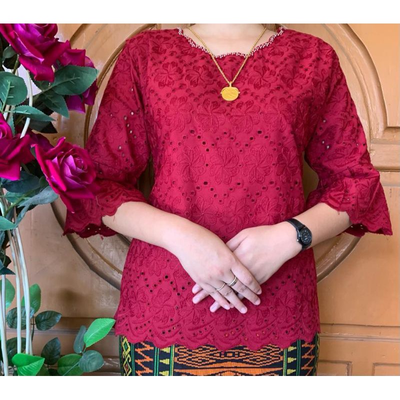 Blus katun bolong