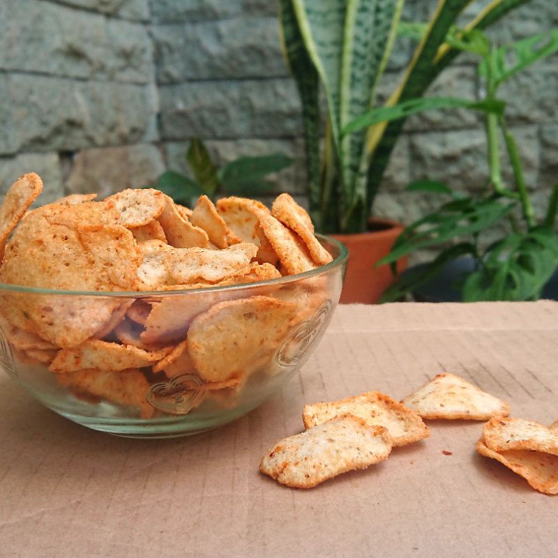 

KERIPIK BASRENG / BASRENG COIN / BASRENG CHIPS PEDAS 70gr