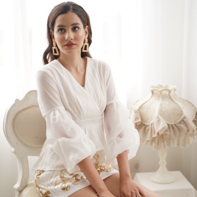 Estelle by Q.lau - Pleated Front Organza Puff Sleeves Top - Atasan Blouse Lengan Balon Organza