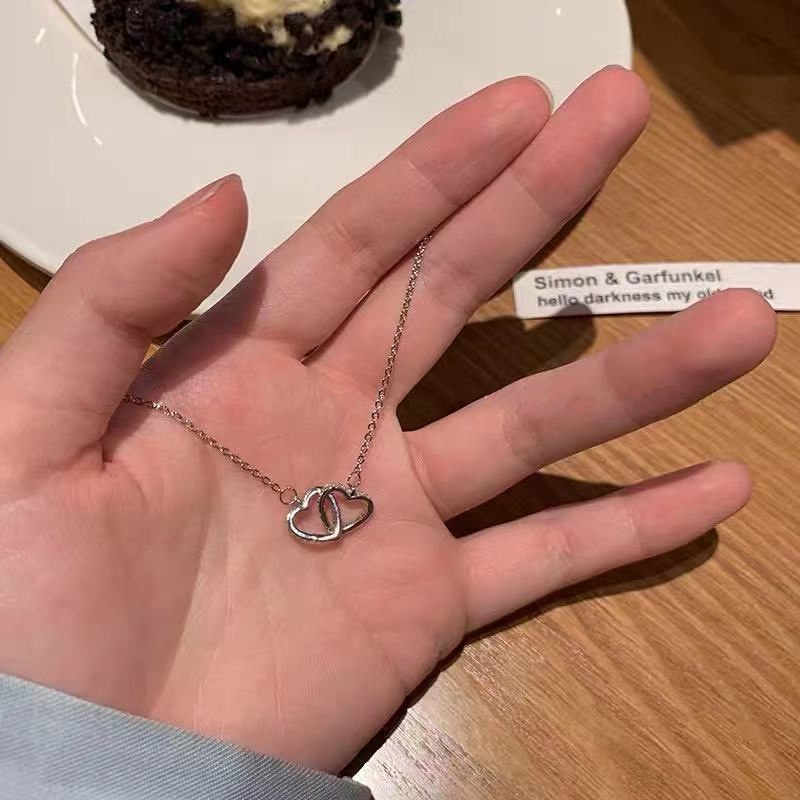 Kalung Rantai Klavikula Desain Niche Hati Gaya Korea Untuk Wanita