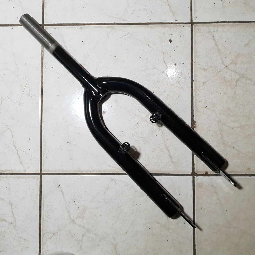 Fork 20 BMX MTB Standar Drat Insert 21.1 Hitam Genio