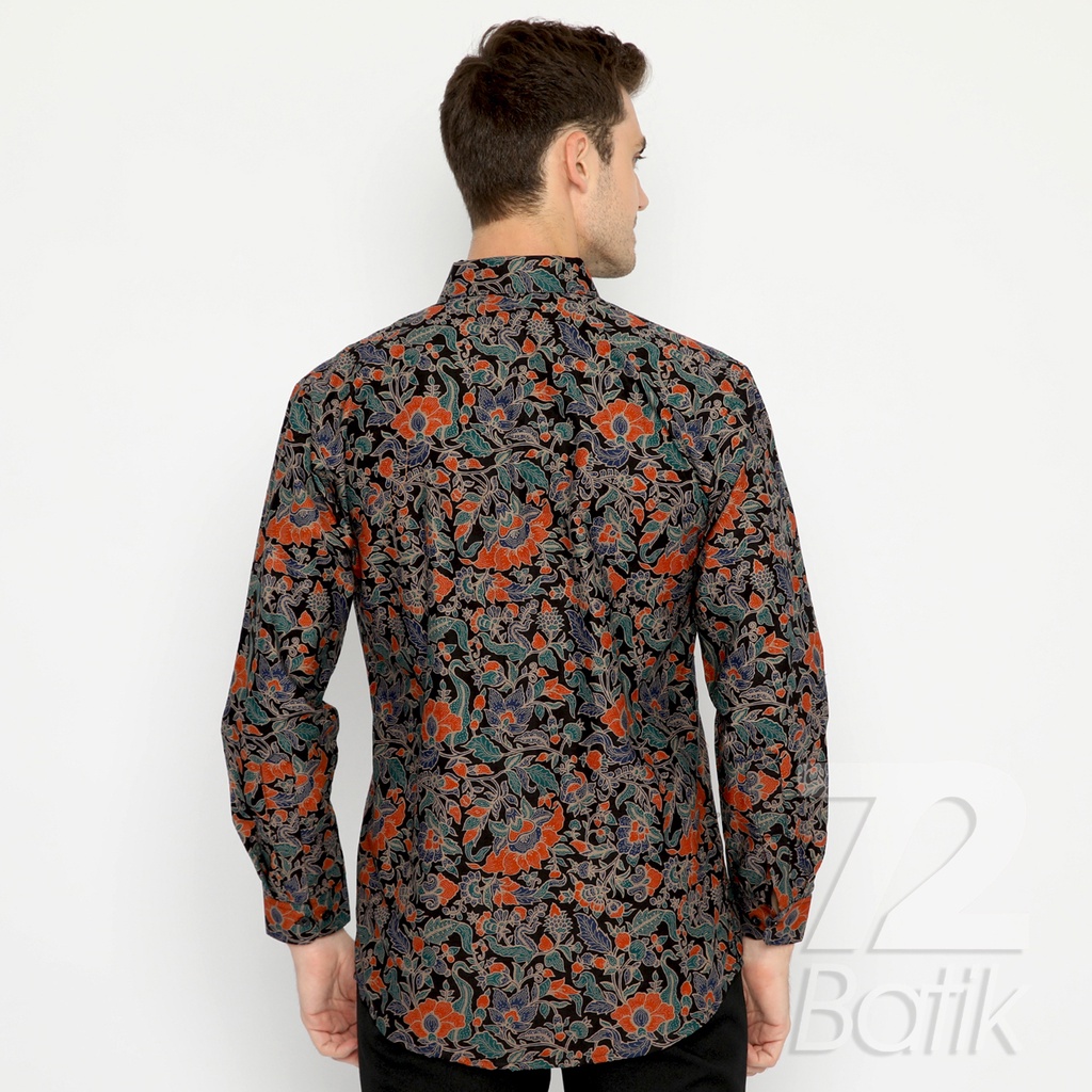 BATIK COUPLE KELUARGA  Kemeja Rok Lilit Instan Batik Pria Lengan Panjang Slimfit Premium Hitam Orange 729732 Cap 72 - Baju Kemeja Atasan Pakaian Batik Couple Cople Pria Cowok Laki Laki Remaja Keluarga Lengan Panjang Modern Slimfit Premium Kekinian