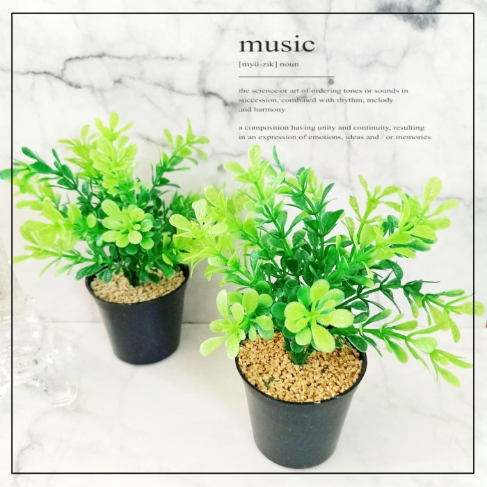 RUMAH TANGGA DEKORASI RUMPUT PALSU RUMPUT PLASTIK BUNGA PLASTIK