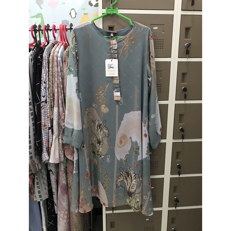 ara tunik ria miranda