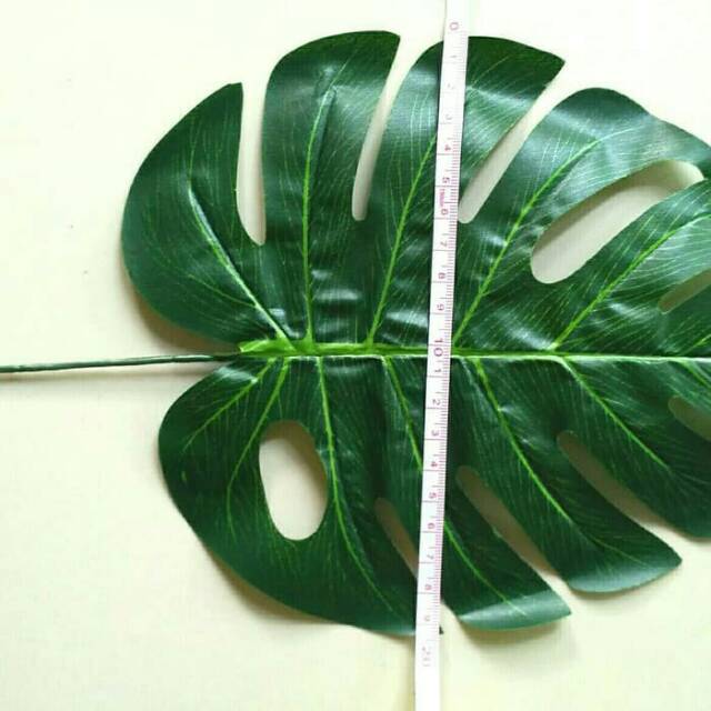 DAUN PLASTIK PALM HIAS MONSTERA 40 B8062 DAUN ARTIFICIAL DEKORASI RUMAH PESTA HOME DEKOR